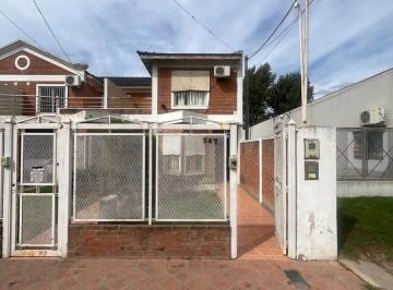 PH · 70m² · 3 Ambientes · 1 Cochera · PH en Venta en Cañuelas