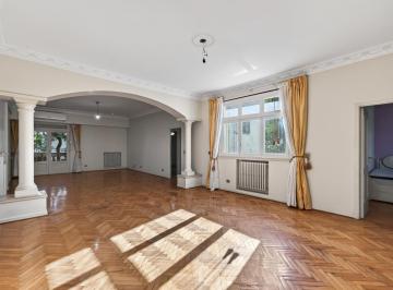 Departamento · 238m² · 7 Ambientes · ¡Descubrí La Amplitud y Exclusividad de un Piso Completo en Villa Pueyrredón!