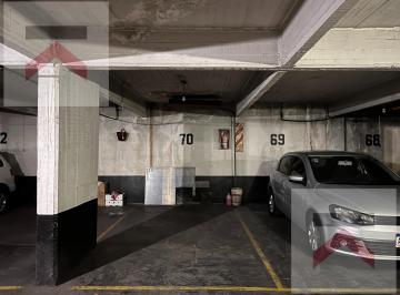 Garage · 12m² · Oportunidad Cochera en Flores con Seguridad