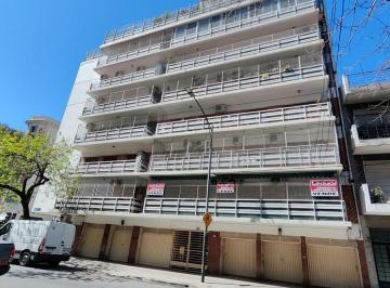 Departamento · 115m² · 4 Ambientes · 1 Cochera · Venta de 4 Ambientes C/dep. Escritorio. Balcón y 2 Patios. Cochera. Ferrari Al 200. V. Crespo
