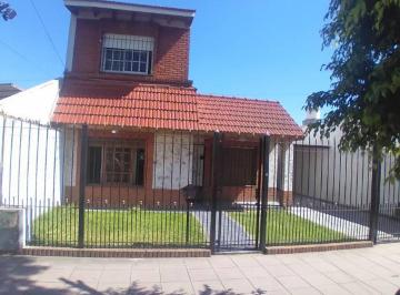Casa de 4 ambientes, Lanús · Excelente Casa Oportunidad - Apta Credito