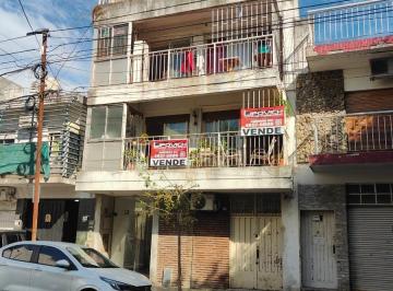 PH · 84m² · 4 Ambientes · Venta 4 Ambientes Al Frente con Balcón y Patio. Felipe Vállese Al 3500. Floresta.