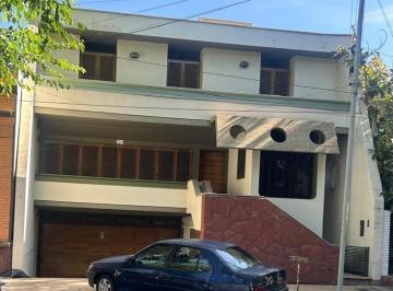 Casa · 563m² · 5 Dormitorios · 4 Cocheras · Casa en Venta