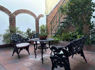 Casa · 136m² · 4 Ambientes · 1 Cochera · Venta Casa 4 Amb. Lanus Patio/terraza/cochera
