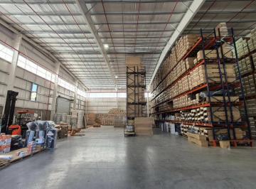 Bodega-Galpón · 3290m² · Galpón en Alquiler en Munro Vicente Lopez