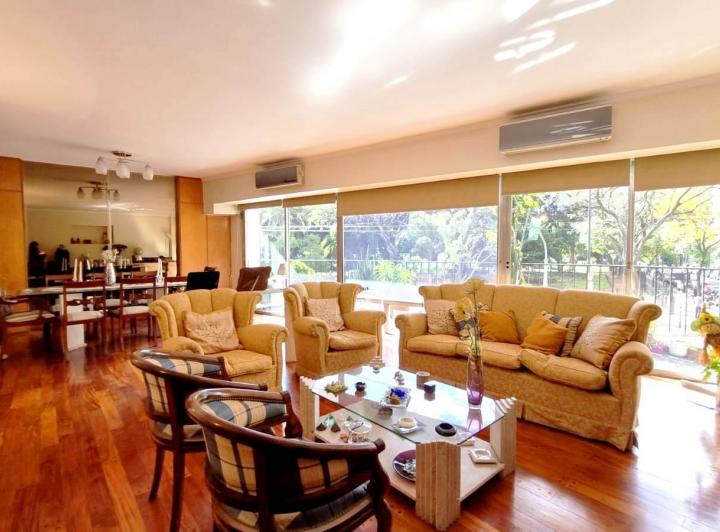 Departamento · 200m² · 5 Ambientes