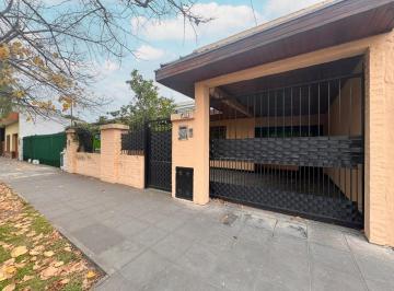 Casa · 120m² · 3 Ambientes · 1 Cochera · Casa 3 Ambientes - Merlo Norte