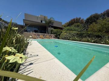 Casa · 166m² · 4 Ambientes · 2 Cocheras · Casa 3 Dorm. en Country La Cuesta C/pileta