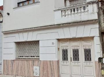Casa de 4 ambientes, Parque Patricios · Casa en Venta en Parque Patricios