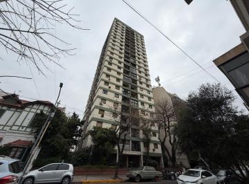Departamento · 61m² · 3 Ambientes · Venta 3 Amb Vista Abierta, Piso Alto, Caballito