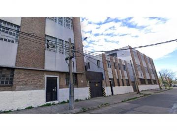 Bodega-Galpón , Lanús · Galpon con 8510 m² Construidos en Valentín Alsina en Alquiler