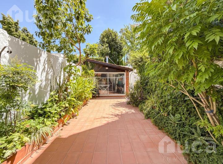 Casa · 121m² · 5 Ambientes · 2 Cocheras