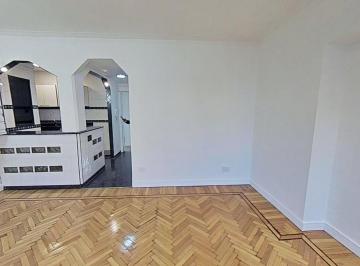 Departamento · 60m² · 3 Ambientes · Excelente Semipiso 3 Ambientes Al Frente – Villa Luro – Vis
