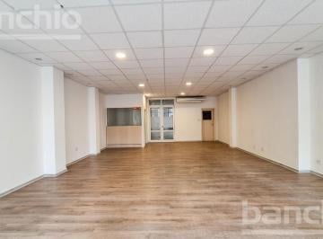 Local comercial · 149m² · 5 Ambientes · Local en Alquiler