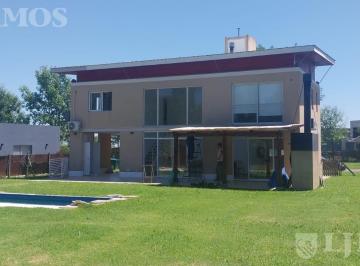 Casa · 160m² · 5 Ambientes · 2 Cocheras · Casa en Alquiler Barrio San Sebastian Area 1 - Mb