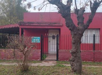 Casa de 3 ambientes, Chacabuco · Casa con 900 m² en Venta en Castilla (Bs As)