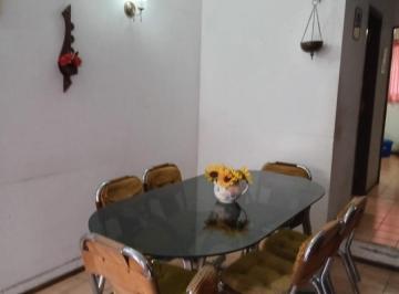 Casa · 90m² · 4 Ambientes · 1 Cochera · Cerca del Mar, Dúplex 4 Amb. con Patio