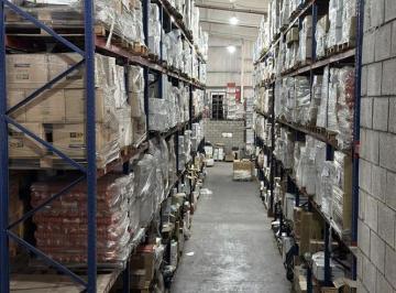 Bodega-Galpón · 1953m² · Galpón en Alquiler en Vicente Lopez