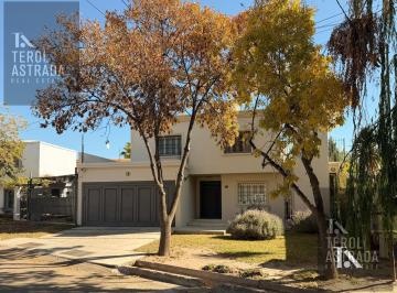 Casa · 316m² · 4 Ambientes · 2 Cocheras · Casa en Venta - 3 Dorm. - Barrio Huerto del Sol - La Puntilla - Luján de Cuyo - Mendoza