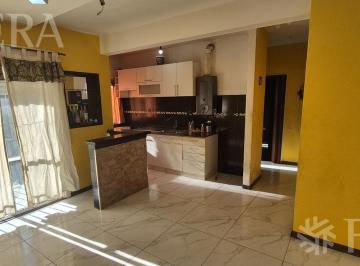 Departamento · 45m² · 3 Ambientes · 1 Cochera · Venta Departamento 3 Ambientes con Balcón en Lanús