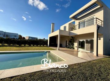Casa · 280m² · 5 Ambientes · 2 Cocheras · Casa en Venta en Ayres Plaza, Pilar, G. B. a. Zona Norte