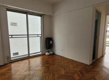Departamento · 38m² · 2 Ambientes · Palermo, 2 Ambientes Frente con Balcon. Muy Luminoso. Muy Buena Ubicacion a 1 Cuadra Av Santa Fe,