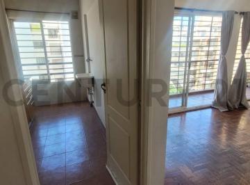 Departamento · 44m² · 2 Ambientes · Venta Departamento Semipiso Piso 7 Doble Balcón a m del Subte D 2 Ambientes Nuñez Muy Luminoso