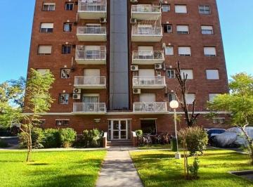 Departamento · 53m² · 3 Ambientes · 1 Cochera · Torres del Golf Dto. 3 Amb Luminoso Frente a Parque /cochera/balcon.100 m de Estacion Padua