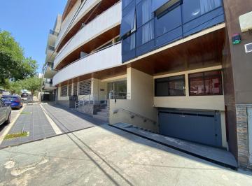 Departamento · 3 Ambientes · 2 Cocheras · Departamento en Centro