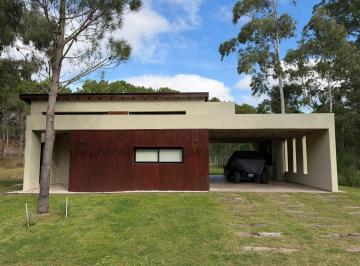 Casa · 136m² · 4 Ambientes · Casa en Venta en Villarobles, Brinzales 440