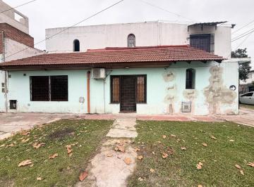 PH · 94m² · 4 Ambientes · PH en Lanús Este