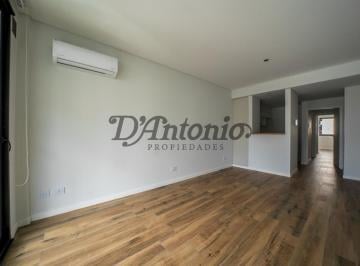 Departamento · 45m² · 2 Ambientes · Semipiso de 2 Ambientes con Balcón, Vestidor y Parrilla en Terraza – Muy Luminoso
