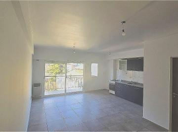 Departamento · 30m² · 1 Ambiente · Amplio Monoambiente Luminoso con Balcon Al Contrafrente