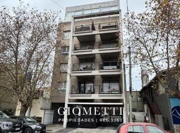 Departamento · 62m² · 3 Ambientes · 1 Cochera · Departamento en Chauvin