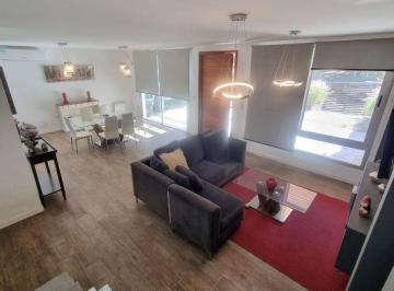 Casa de 1 ambiente, Córdoba · Alquiler Altos de Manantiales con Pileta