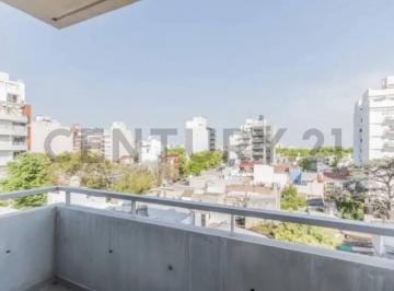 Departamento · 39m² · 2 Ambientes · Venta - Semipiso - 2 Ambientes - Piso Alto con Toilette - Luminoso - Villa del Parque