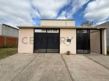 Casa · 80m² · 3 Ambientes · 1 Cochera · 151 Entre 523 y 524 - Duplex a Estrenar de 2 Dorm.