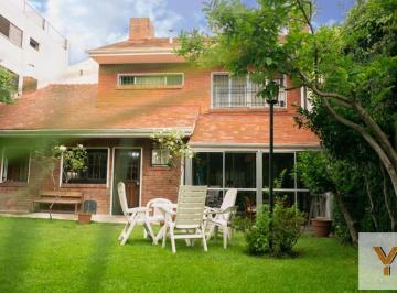 Casa · 260m² · 5 Ambientes · Casa en Venta - 3 Dorm. 4 Baños - Belgrano