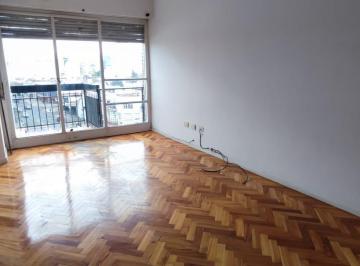 Departamento · 55m² · 3 Ambientes · Venta 3 Ambientes Al Frente con Balcón | Vista Abierta a La Ciudad | Ideal Inversor | Esquina Pareja