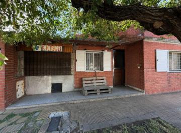 Casa de 3 ambientes, Quilmes · Casa de 3 Ambientes en Venta en Barrio Parque Bernal.