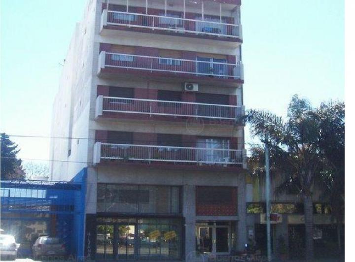 3 Amb Al Frente con Balcon Cocina Separada - Lavadero