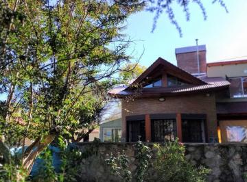 Casa · 180m² · 4 Ambientes · 1 Cochera · Casa en Venta - 3 Dorm. 2 Baños - 750 m² - Villa del Dique, Córdoba