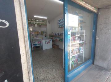 Local comercial · 18m² · 1 Ambiente · Local Al Frente en Cuadra Comercial - 18,48 m² - Baño - Villa Urquiza.