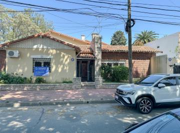 Casa · 250m² · 6 Ambientes · 3 Cocheras · Venta Casa 6 Ambientes 5 Dorm. 330 m² en Martinez San Isidro