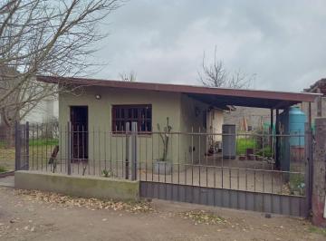 Casa de 3 ambientes, La Granja · Excelente. Casa 2 Dorm.. Zona Céntrica