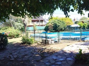 Quinta vacacional · 100m² · 3 Dormitorios · Quinta en Paso del Rey - 5.000 m²