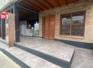 Casa de 10 ambientes, Córdoba · Casa + Local + Salón en Venta Av Colon 5751