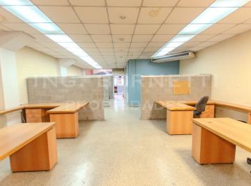 Oficina comercial de 2 ambientes, Villa Pueyrredón · Oficina Sobre Av Nazca - Terreno Propio - 8,66 X 30 m