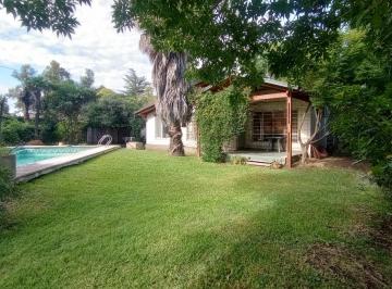 Casa de 5 ambientes, Funes · Casa de Dos Dorm. en Funes Zona 7