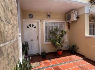Casa de 3 ambientes, La Matanza · Dúplex en Venta C/ Cochera en Tapiales